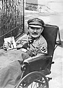 Willy H. aus dem Haus Nebo, 1934. Diakone hatten dem begeisterten Nationalsozialisten die SA-Uniform angezogen.
