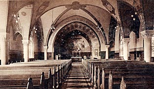 Das Innere der zweiten Sareptakapelle aus dem Jahre 1912.