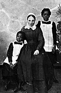 Maria Madjesebuni, Schwester Lina Diekmann und Elisabeth Fatuma.